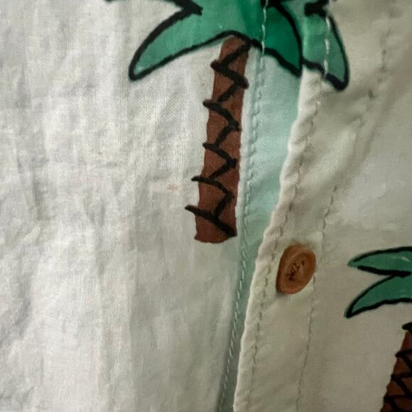 Boys Size 6 Button Up Cotton Shirt - Palms Like New - Picture 4 of 6